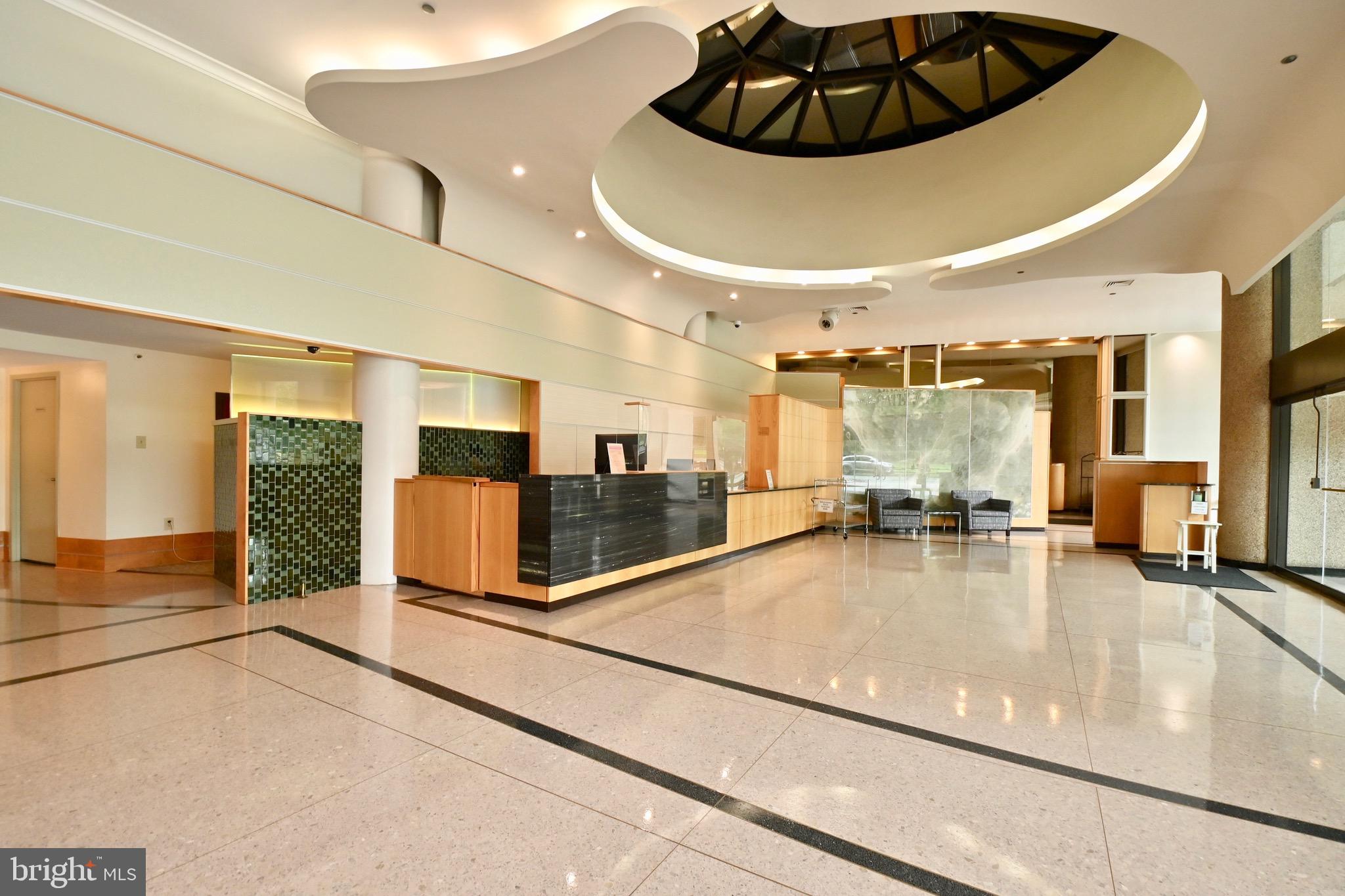 1300 CRYSTAL DRIVE PH8S