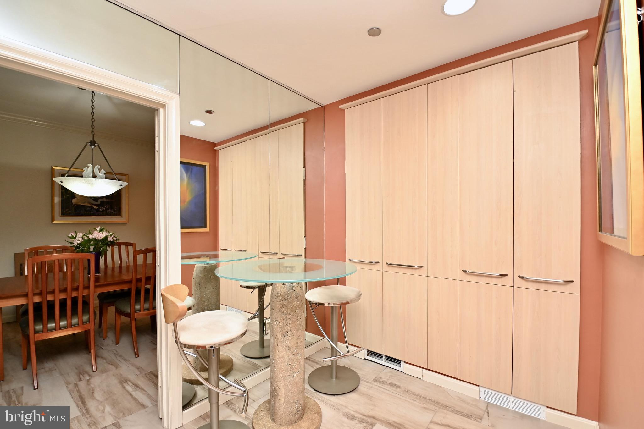 1300 CRYSTAL DRIVE PH8S