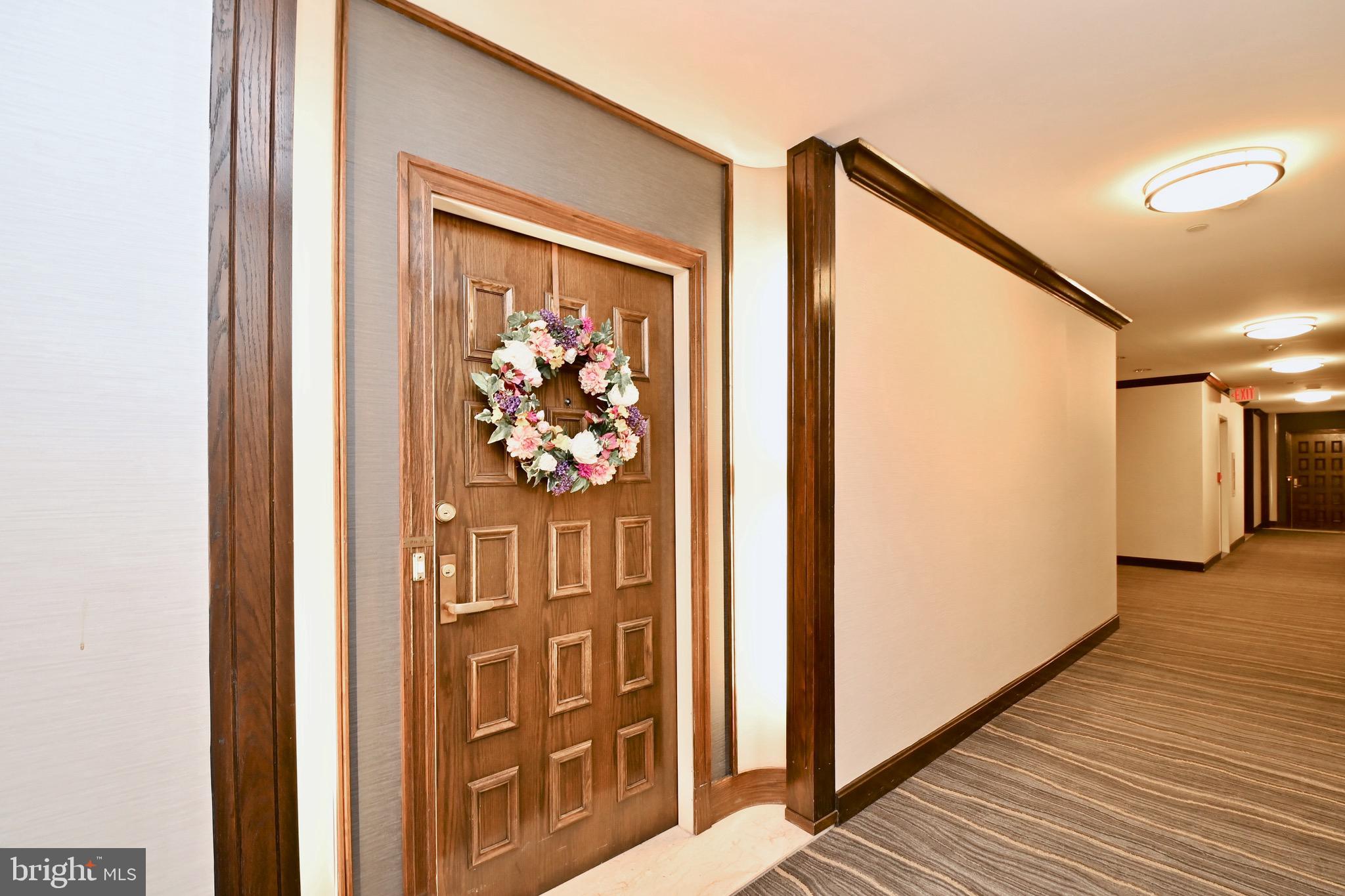 1300 CRYSTAL DRIVE PH8S