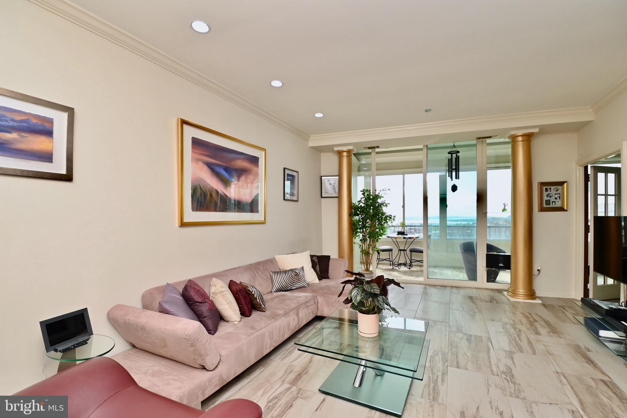 1300 CRYSTAL DRIVE PH8S