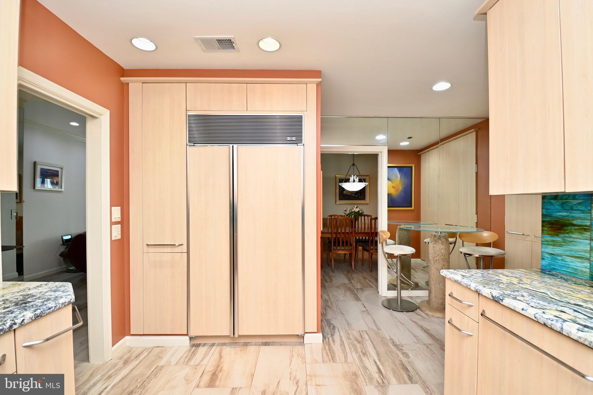 1300 CRYSTAL DRIVE PH8S