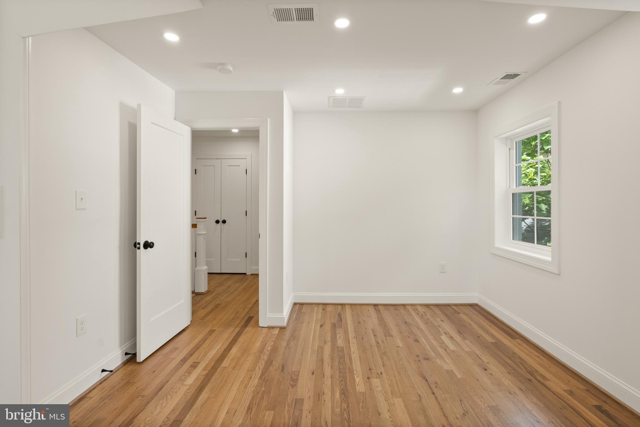 6337 22ND STREET N