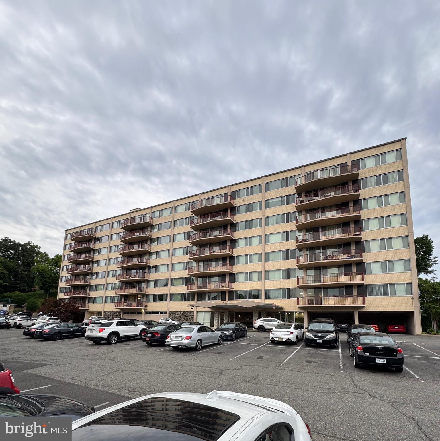 5353 COLUMBIA PIKE 105
