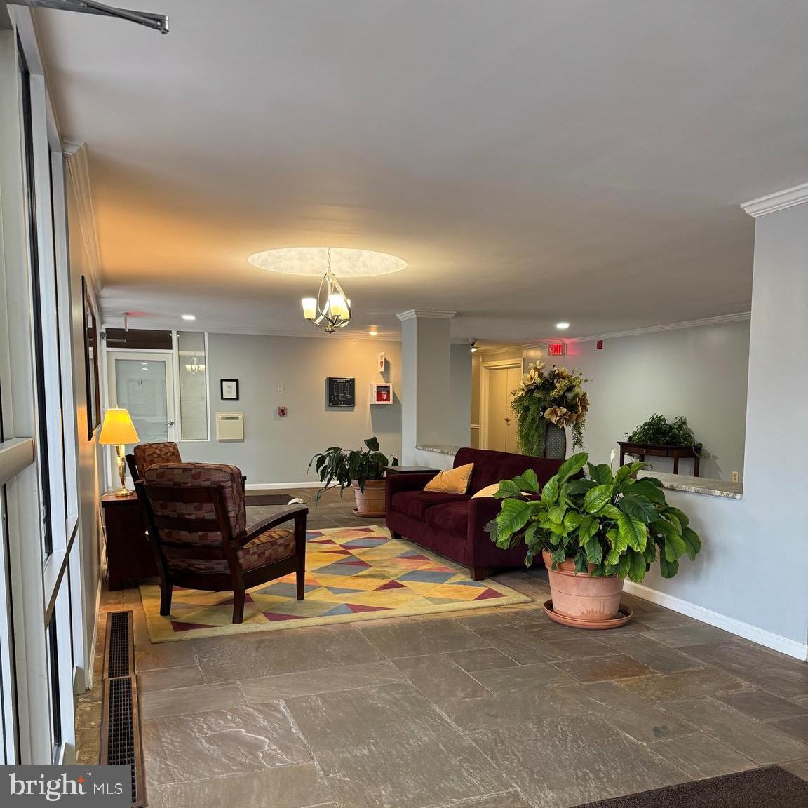 5353 COLUMBIA PIKE 105