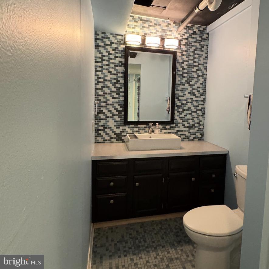 5353 COLUMBIA PIKE 105