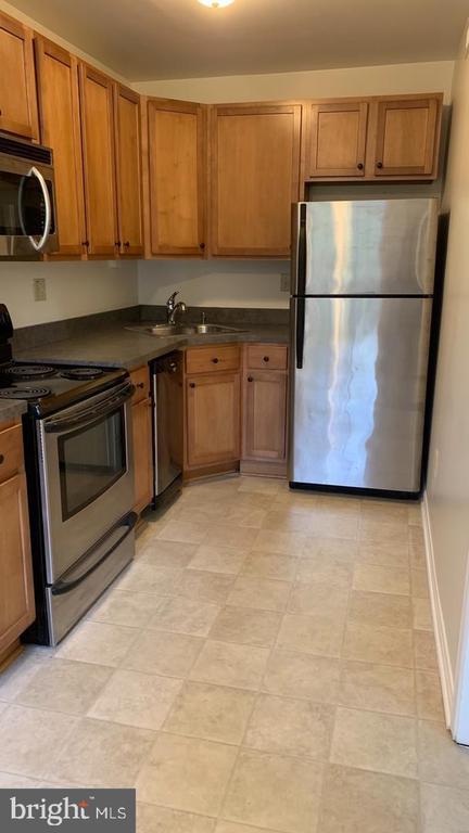 2011 KEY BOULEVARD 12595