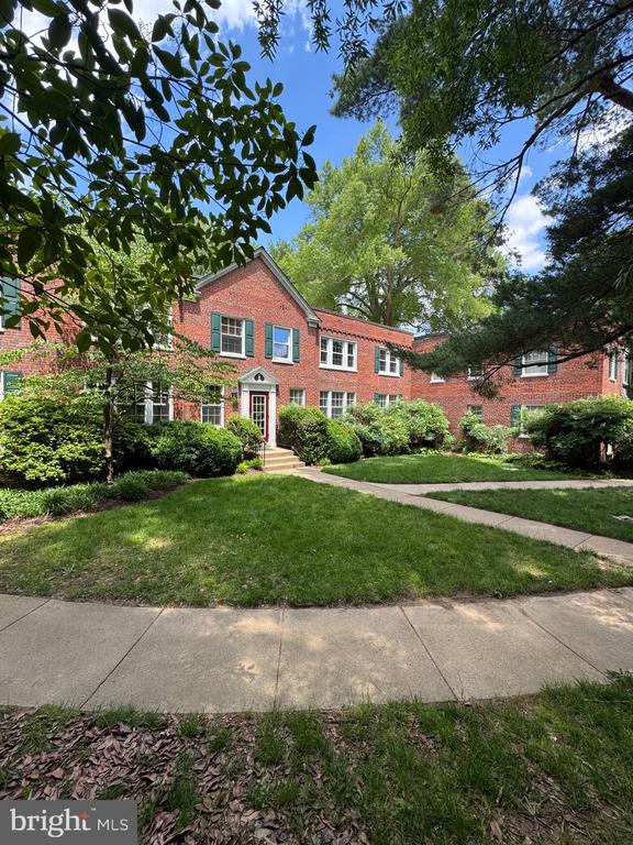 2011 KEY BOULEVARD 12595