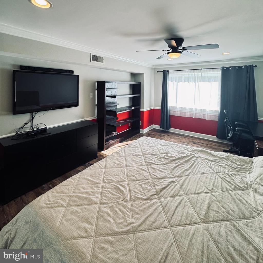 5009 7TH ROAD S T1