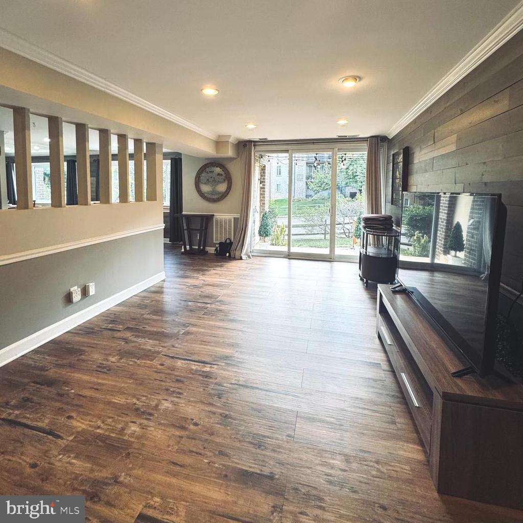 5009 7TH ROAD S T1