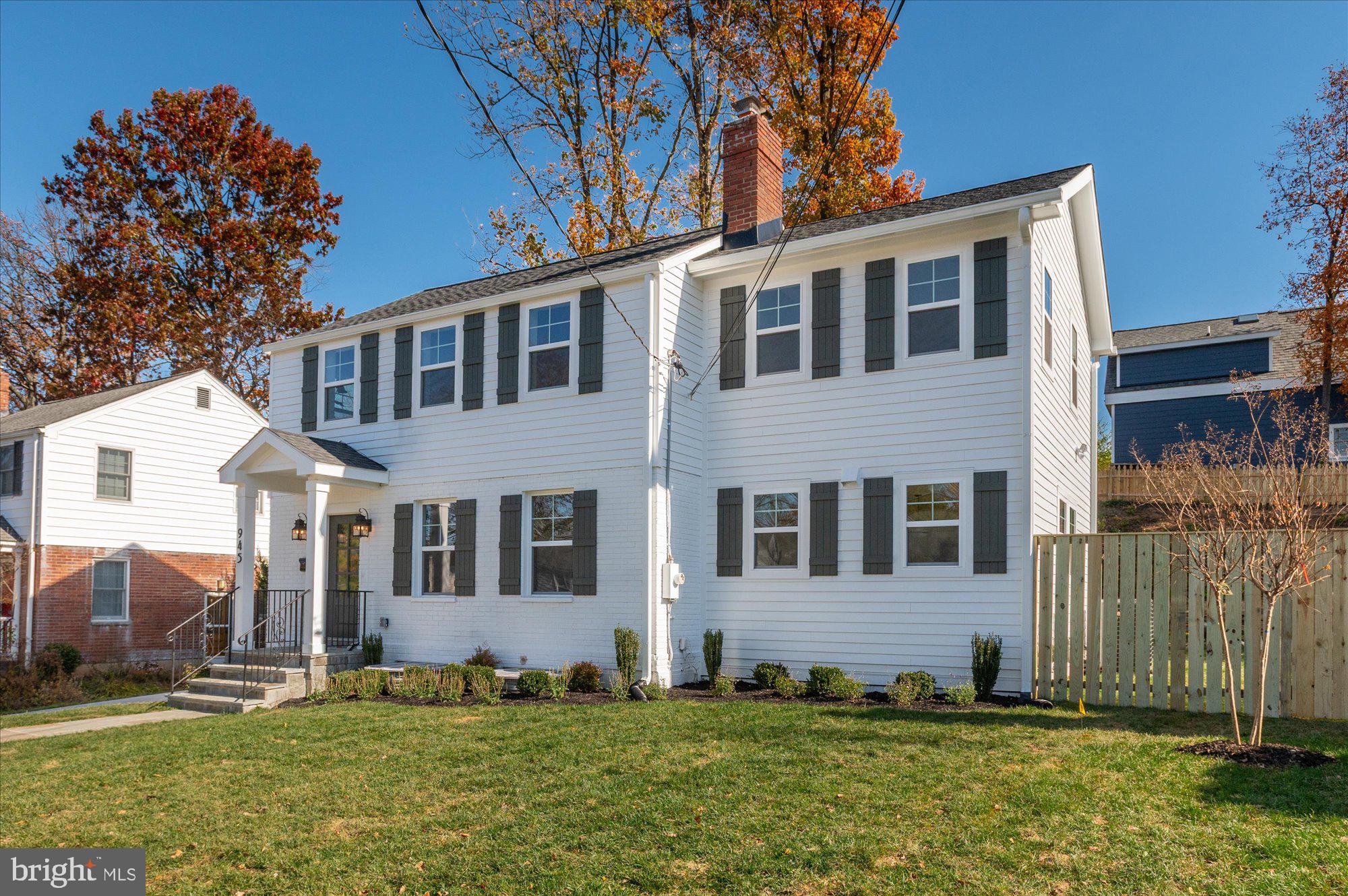945 N LEBANON STREET