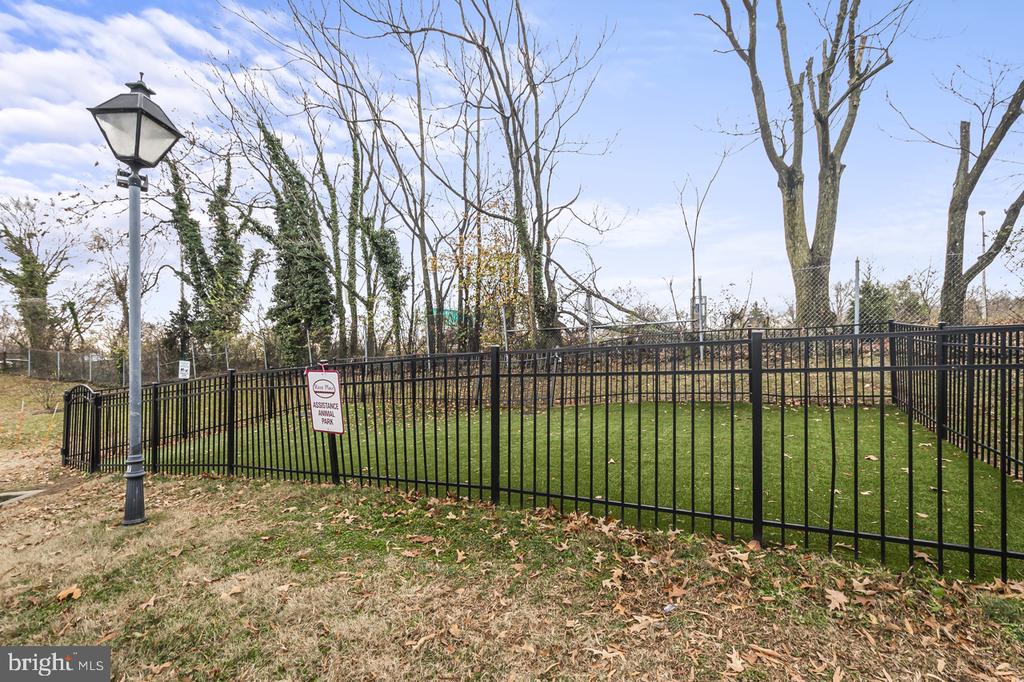 1111 ARLINGTON BOULEVARD 318