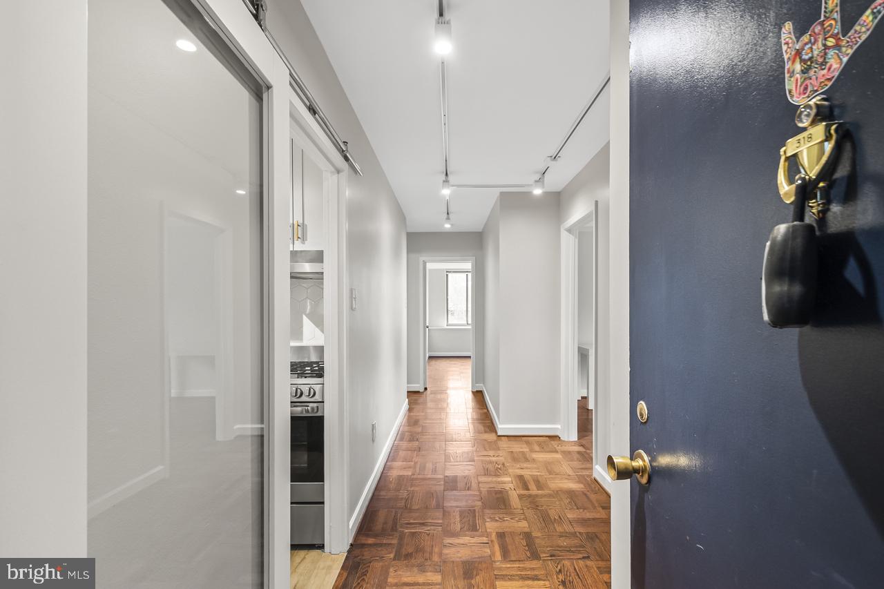 1111 ARLINGTON BOULEVARD 318