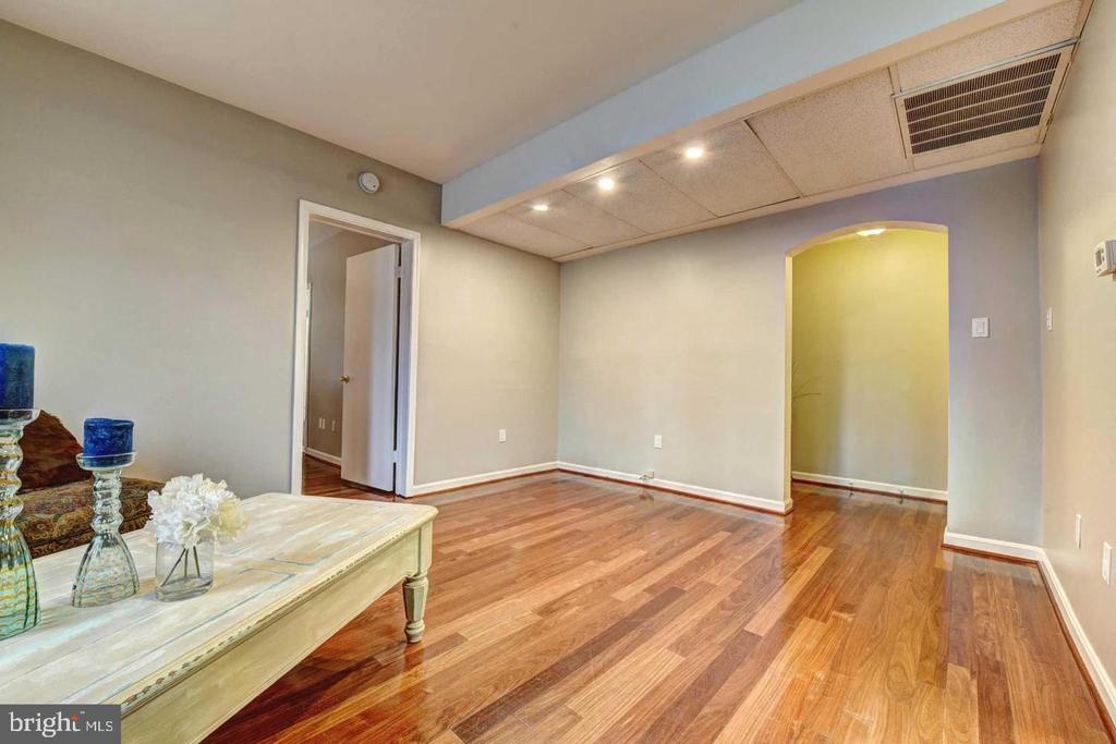 2015 KEY BOULEVARD 12604