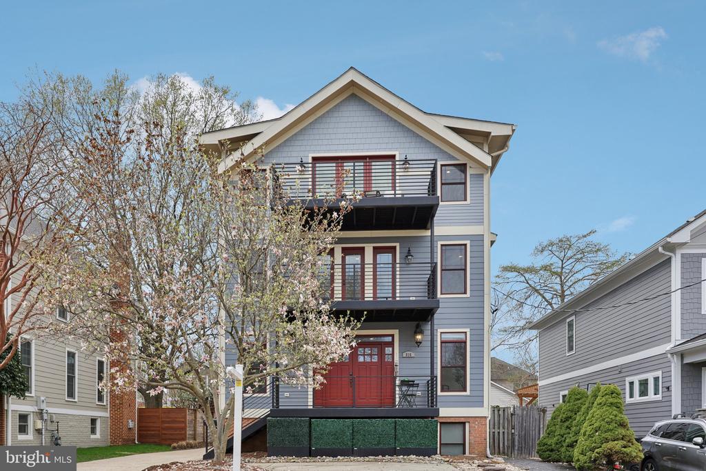 816 VEITCH STREET
