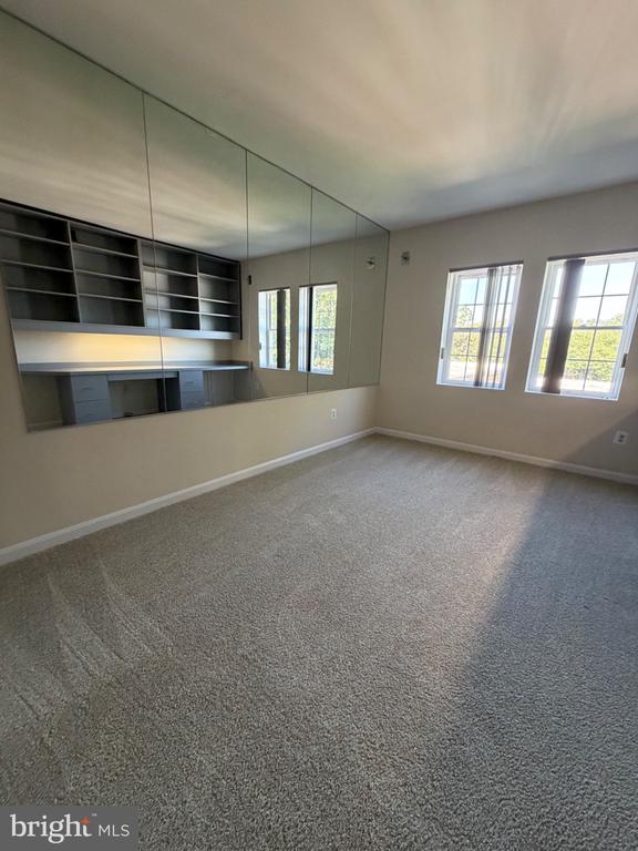 1904 KEY BOULEVARD Unit: 9455