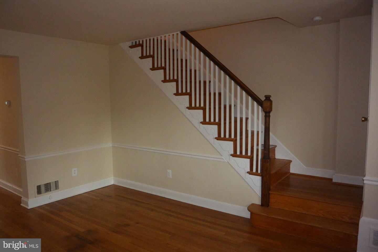 926 SECOND STREET