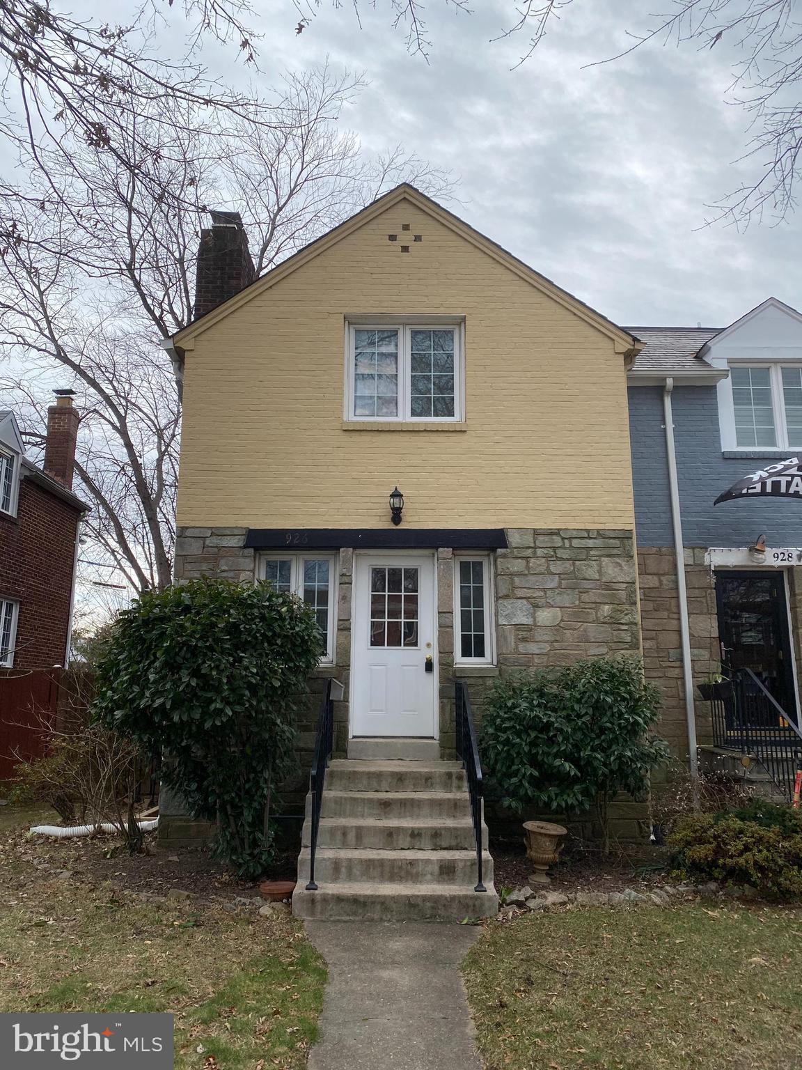 926 SECOND STREET