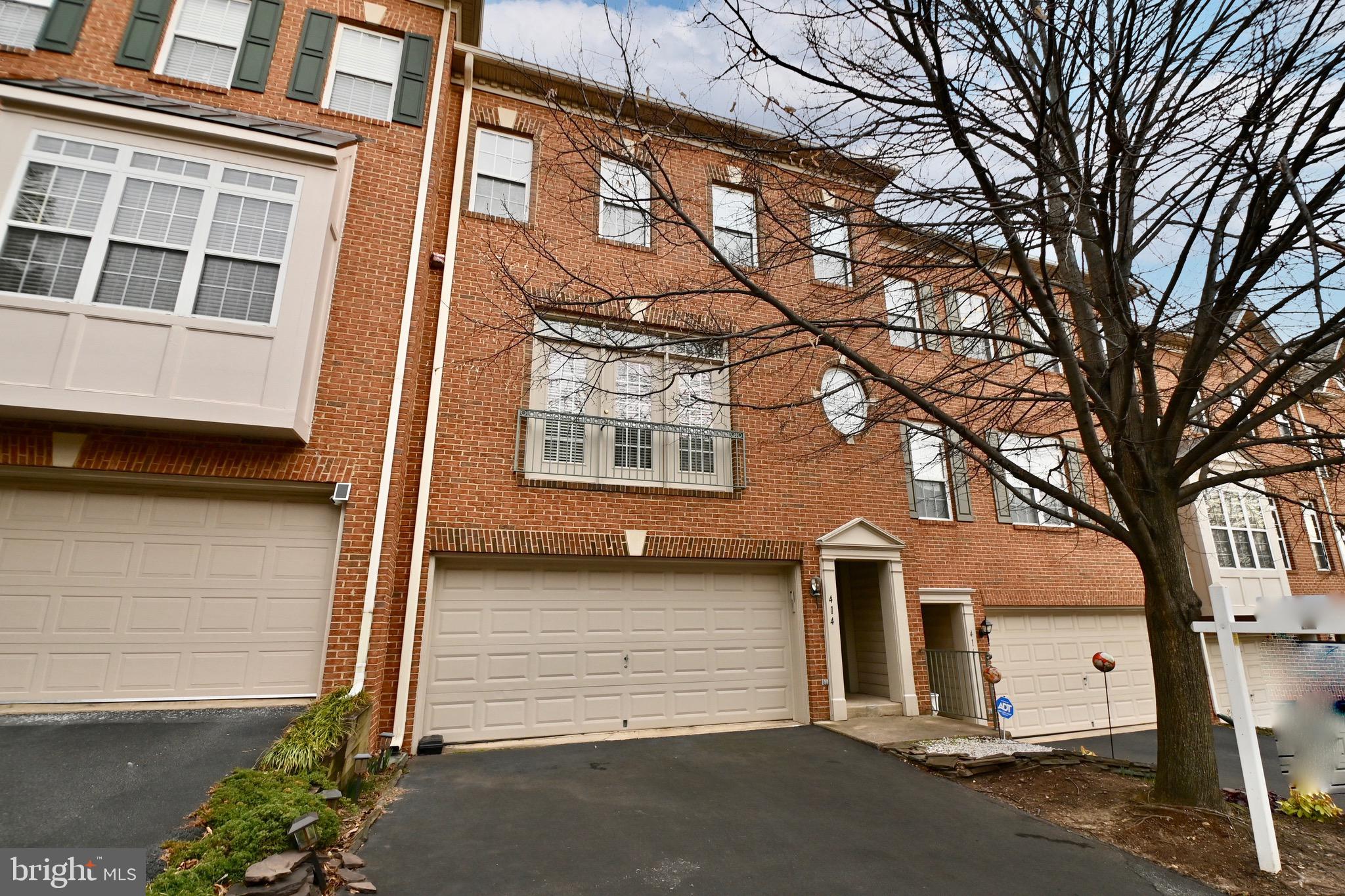 414 STANTON PLACE