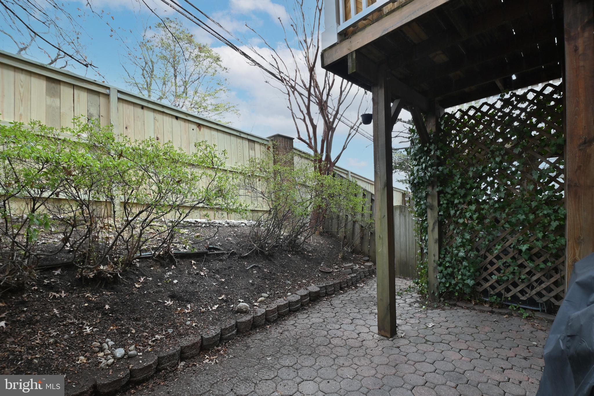 414 STANTON PLACE
