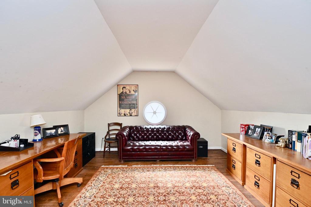 503 SUMMERS COURT