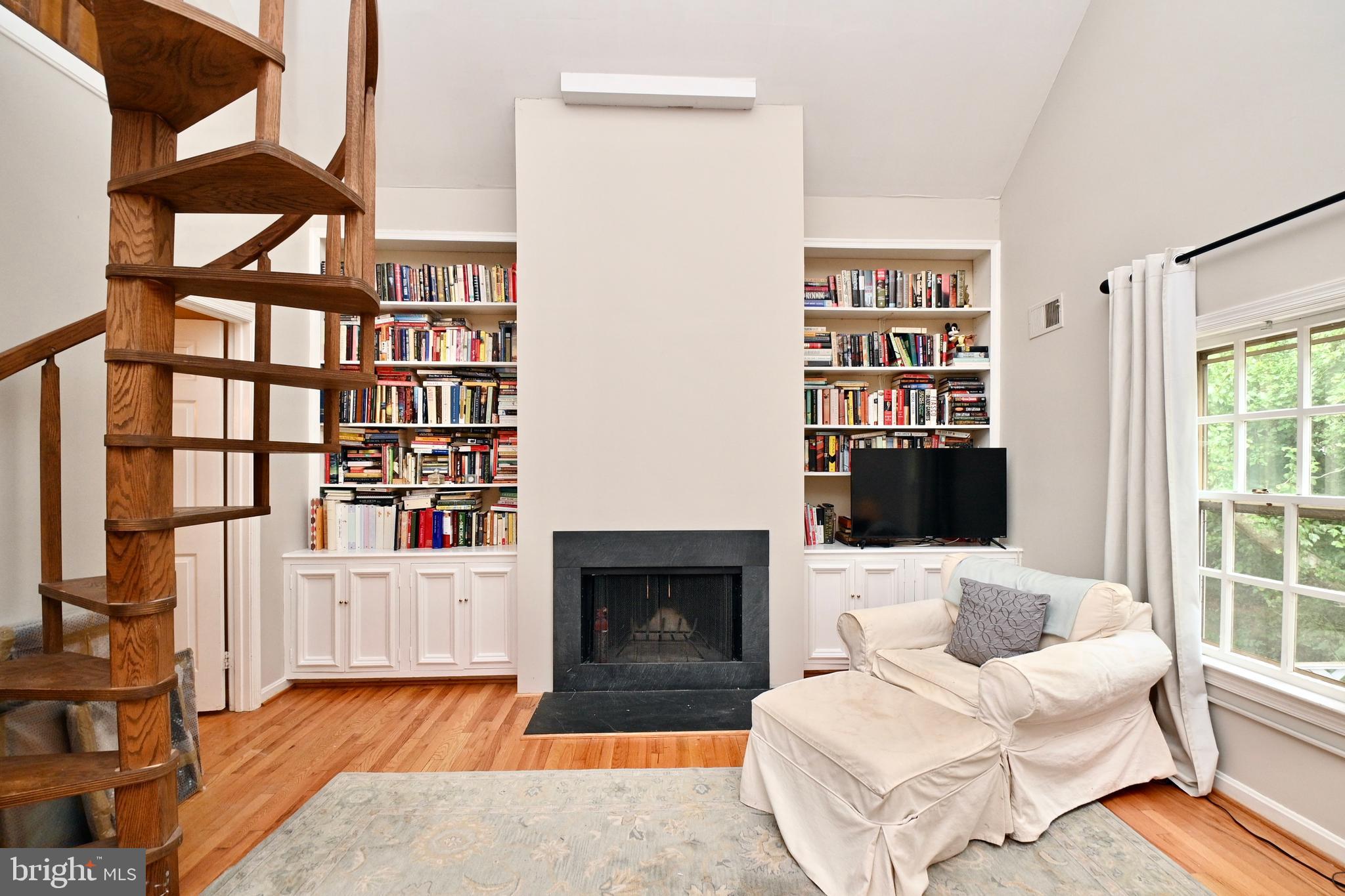 503 SUMMERS COURT