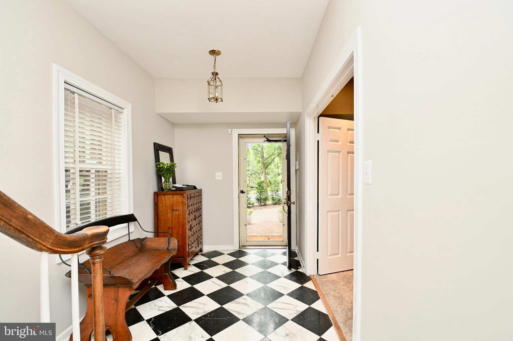 503 SUMMERS COURT