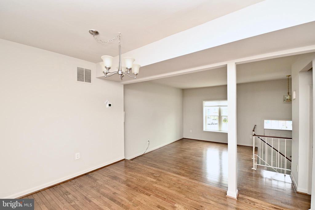 3804 BRIGHTON COURT