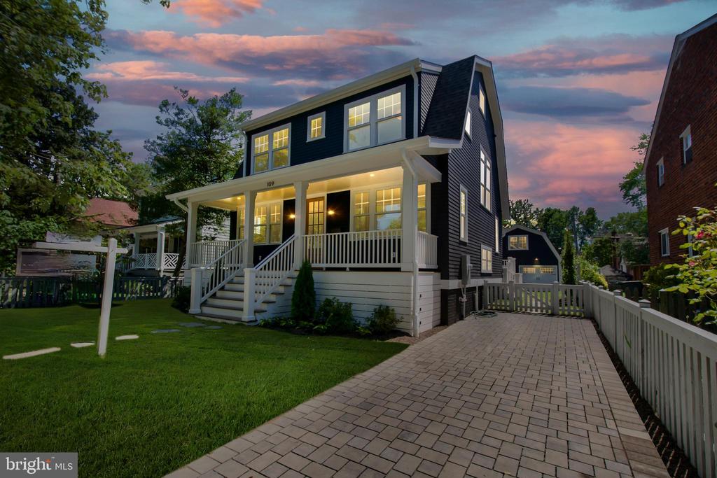 109 E ALEXANDRIA AVENUE