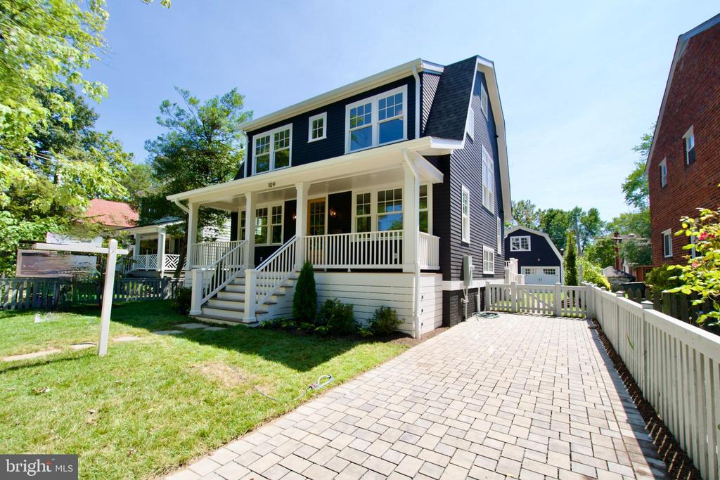 109 E ALEXANDRIA AVENUE