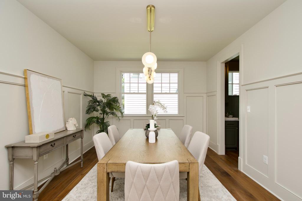 109 E ALEXANDRIA AVENUE
