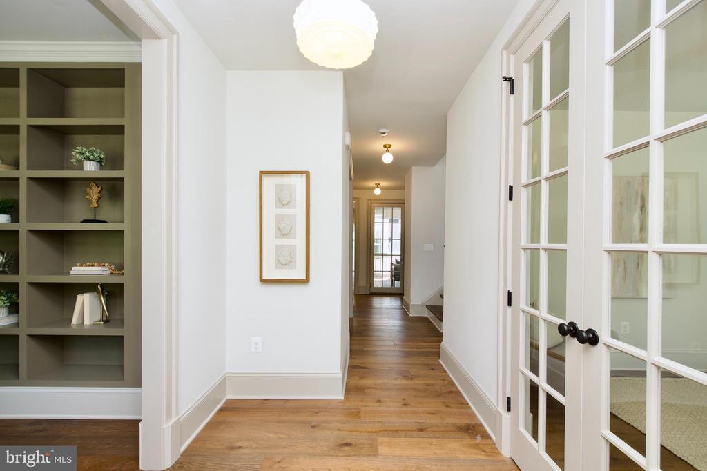 109 E ALEXANDRIA AVENUE