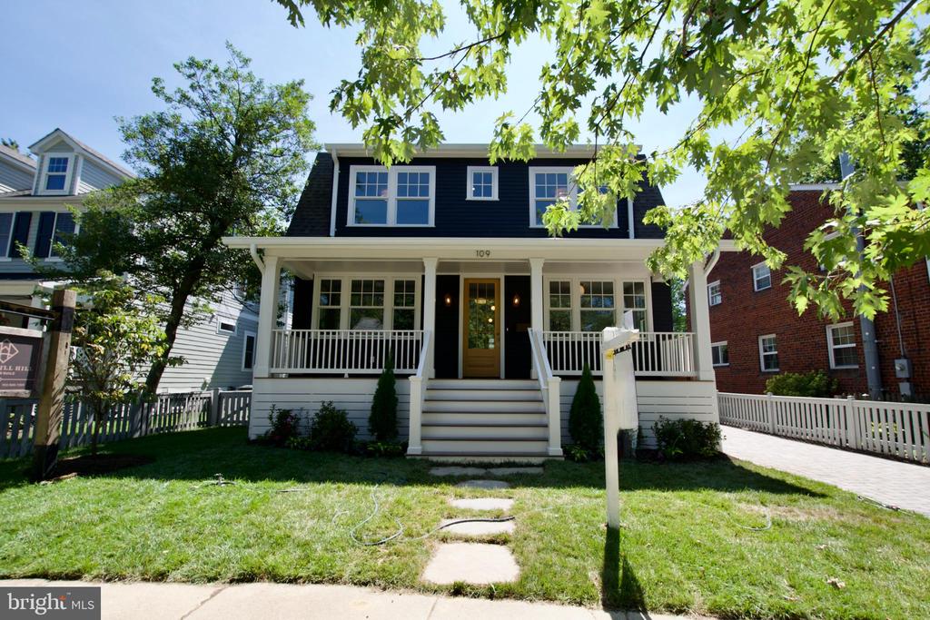 109 E ALEXANDRIA AVENUE