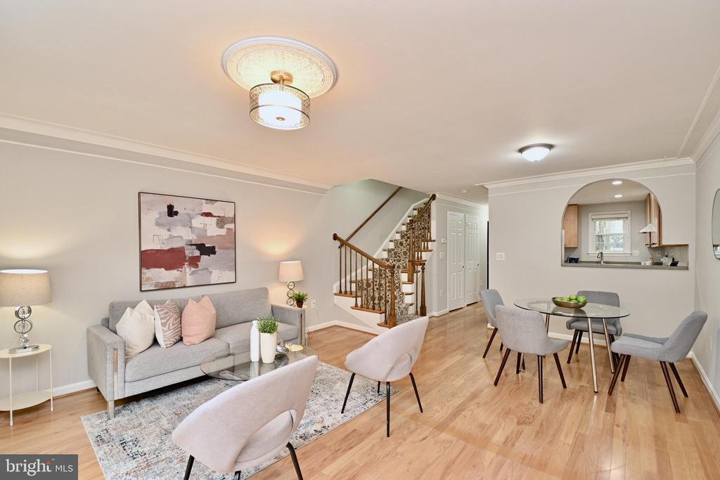 1034 N ROYAL STREET N 1034