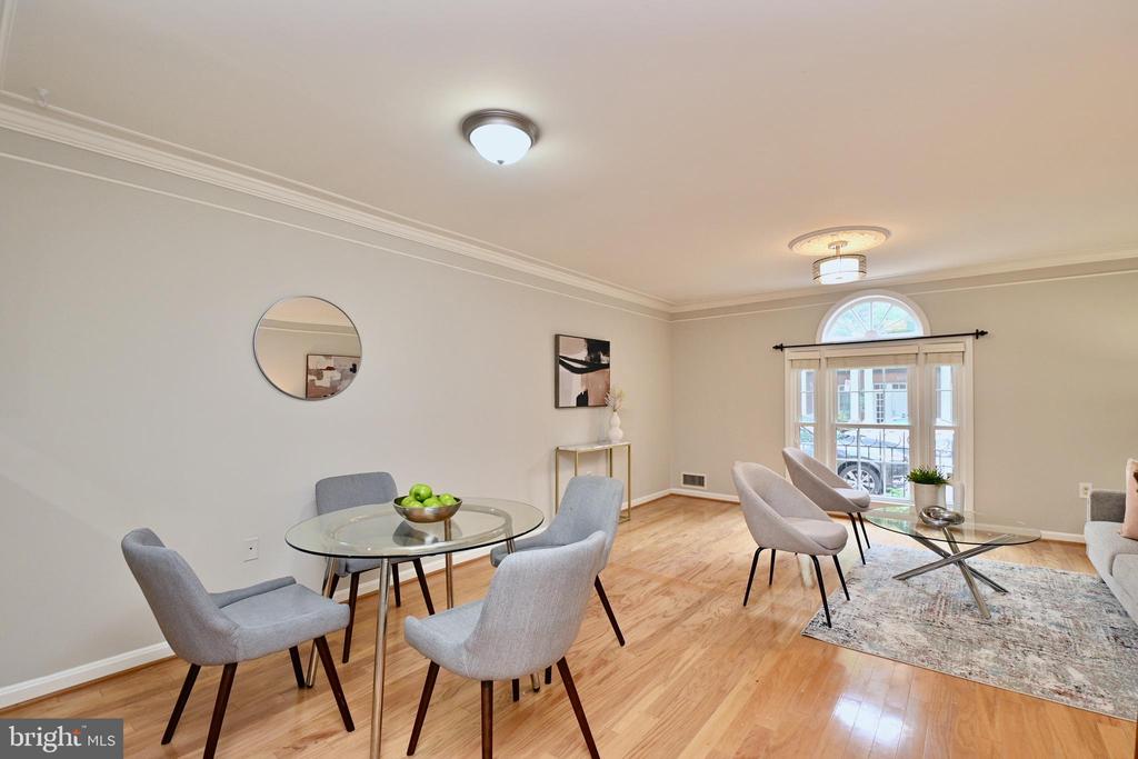 1034 N ROYAL STREET N 1034
