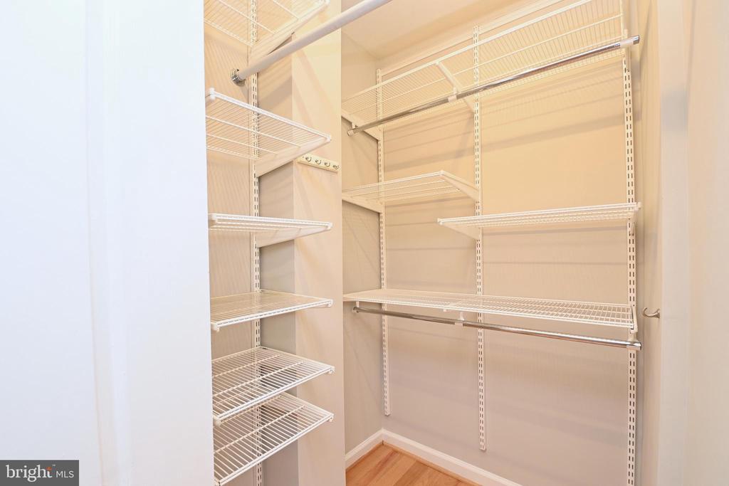 1034 N ROYAL STREET N 1034