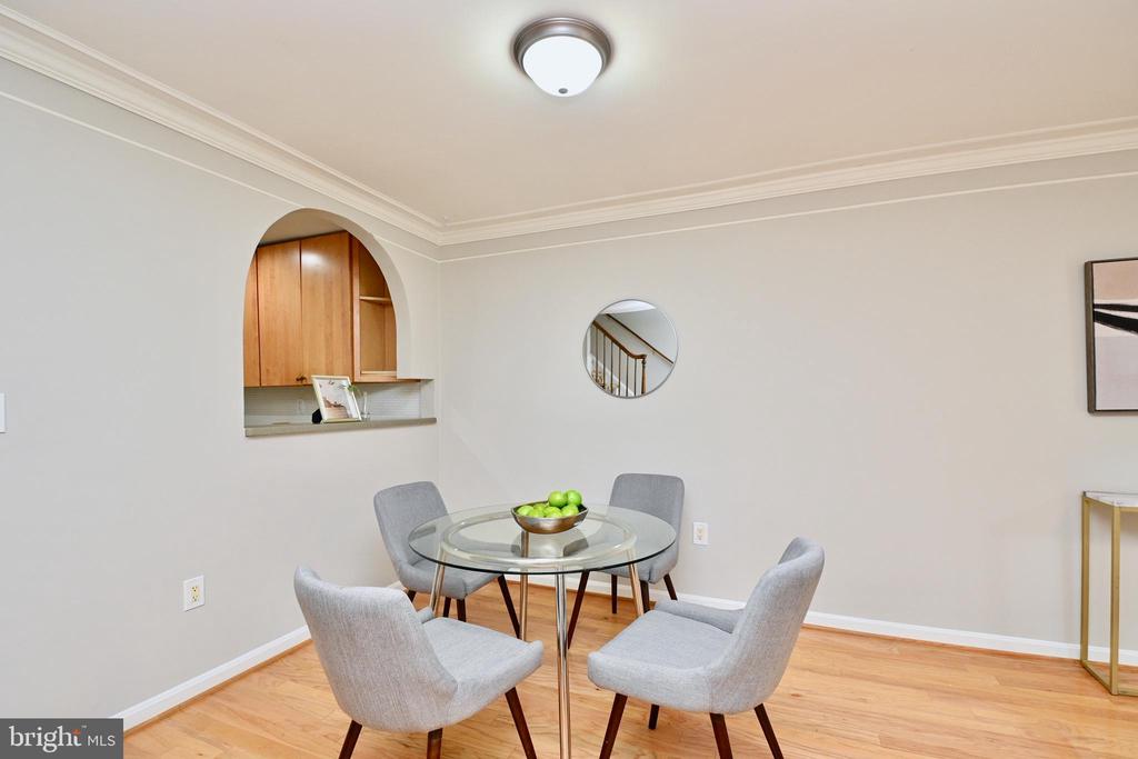 1034 N ROYAL STREET N 1034