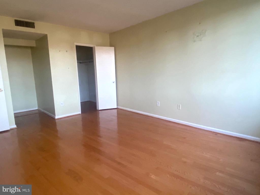 6301 STEVENSON AVENUE 310