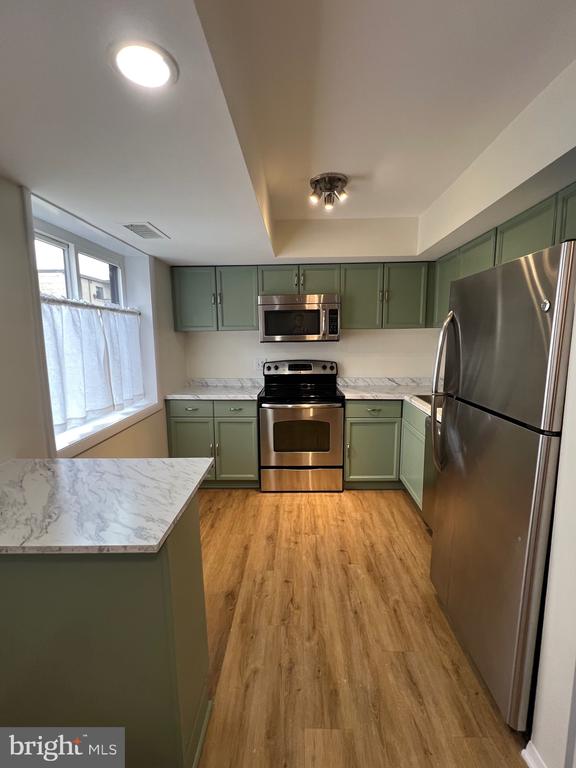 3230 S 28TH STREET 102