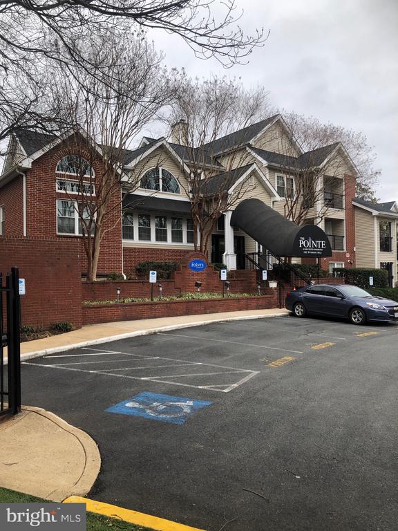 3315 WYNDHAM CIRCLE 4236