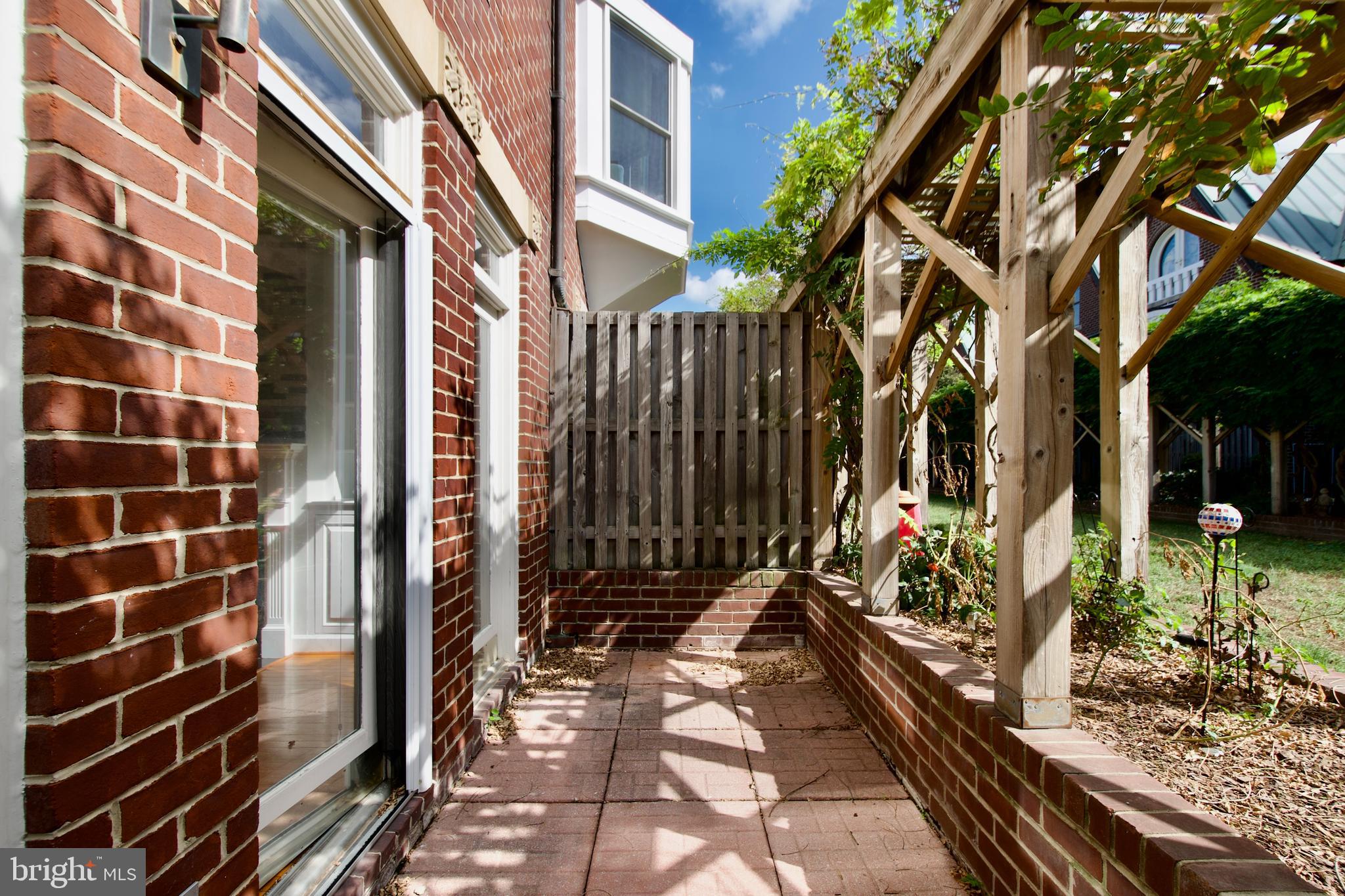 142 N UNION STREET