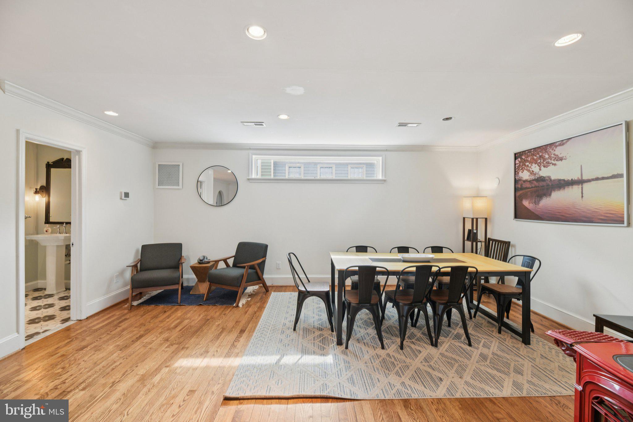 10 IRVING COURT