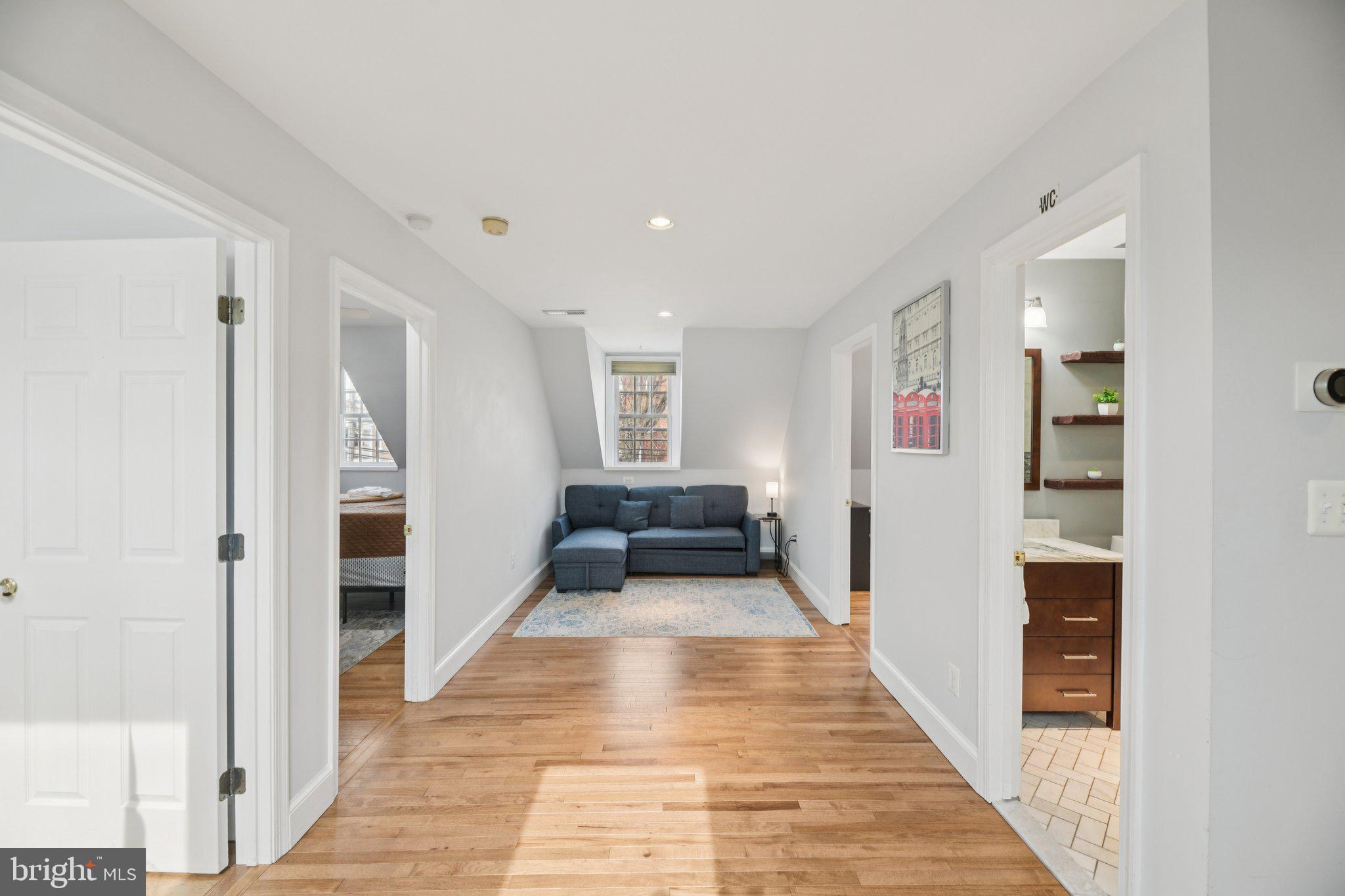 10 IRVING COURT