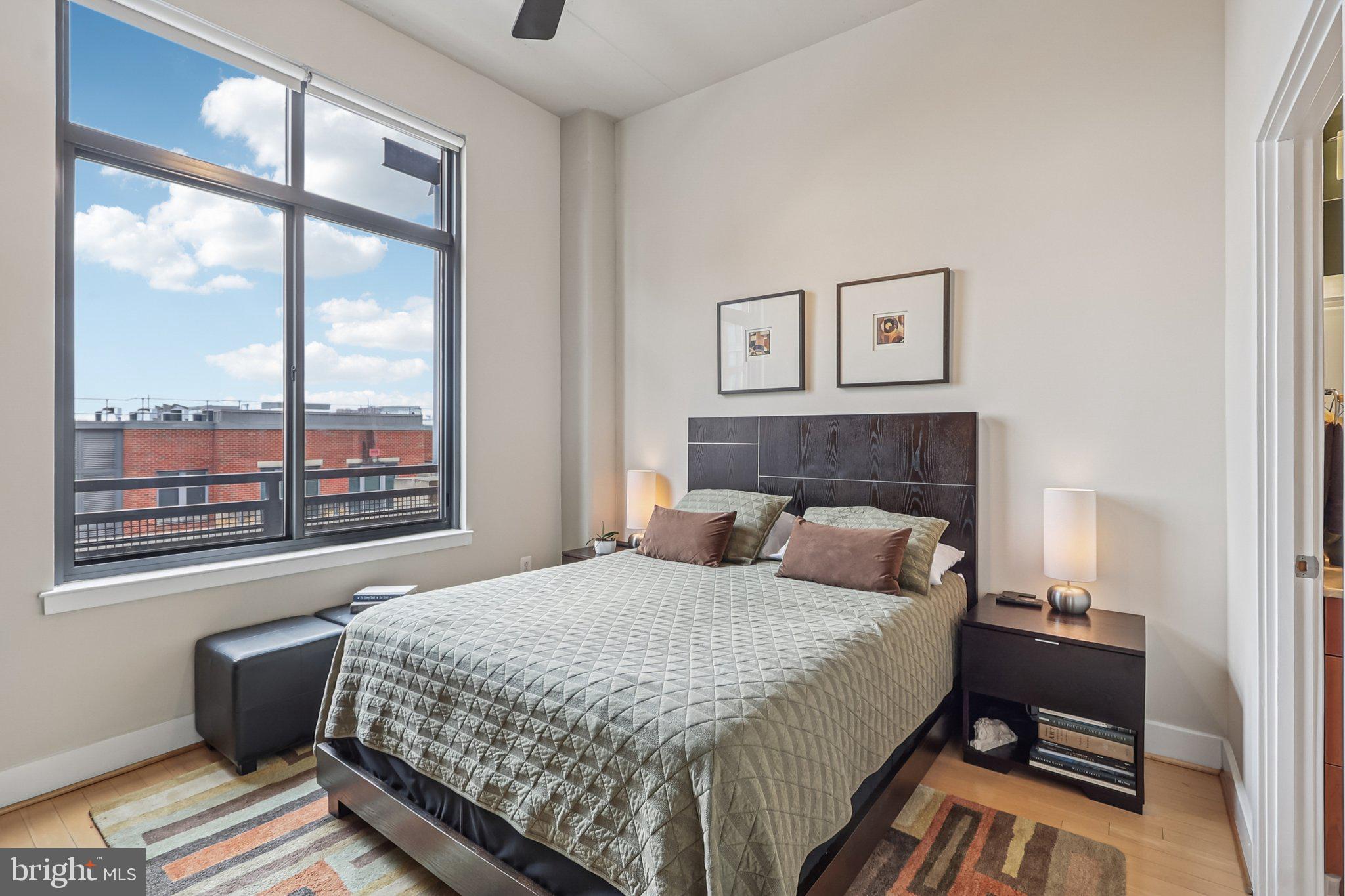 520 JOHN CARLYLE STREET 432