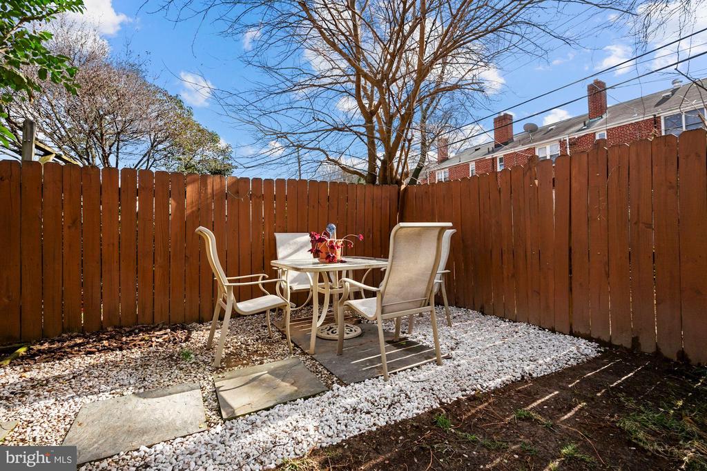 1418 DOGWOOD DRIVE