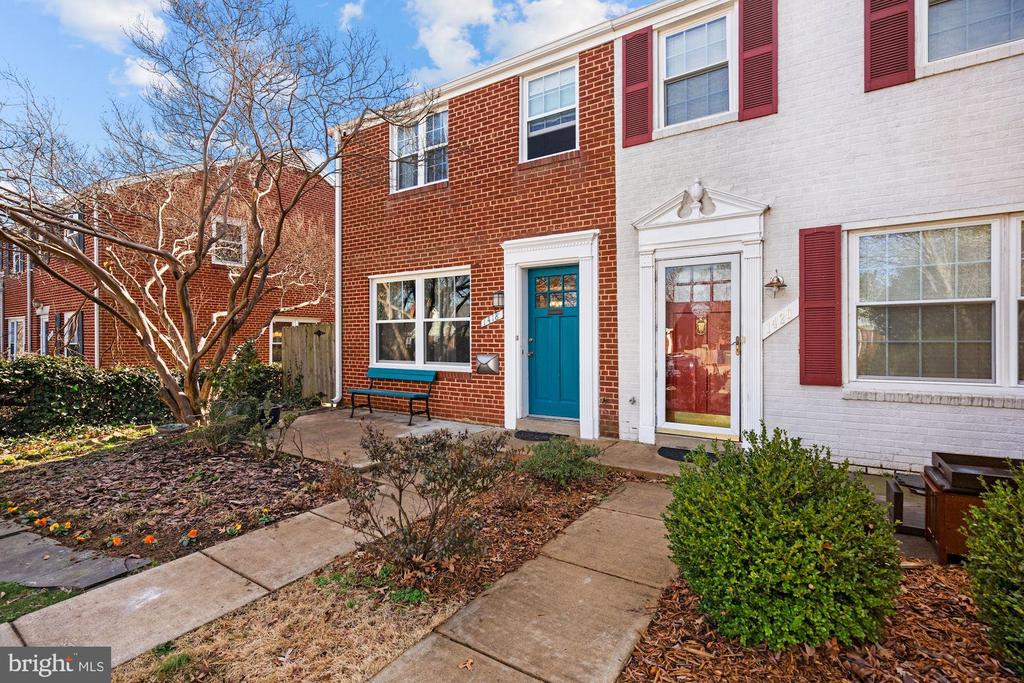 1418 DOGWOOD DRIVE