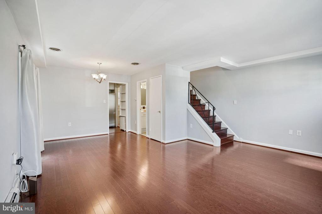 1418 DOGWOOD DRIVE