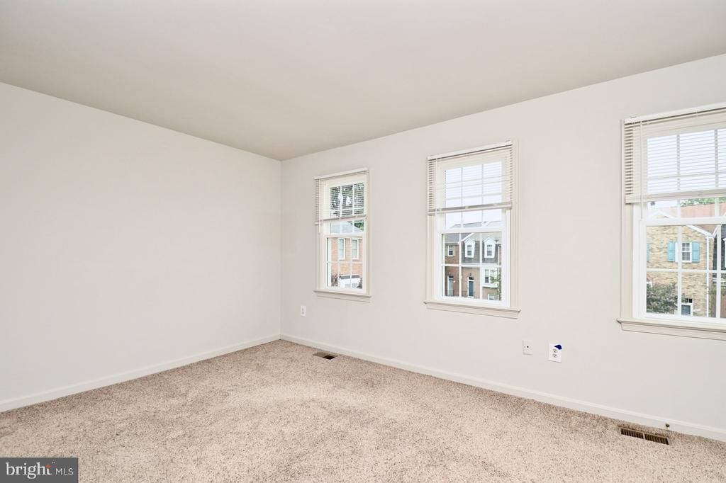 3804 BRIGHTON COURT