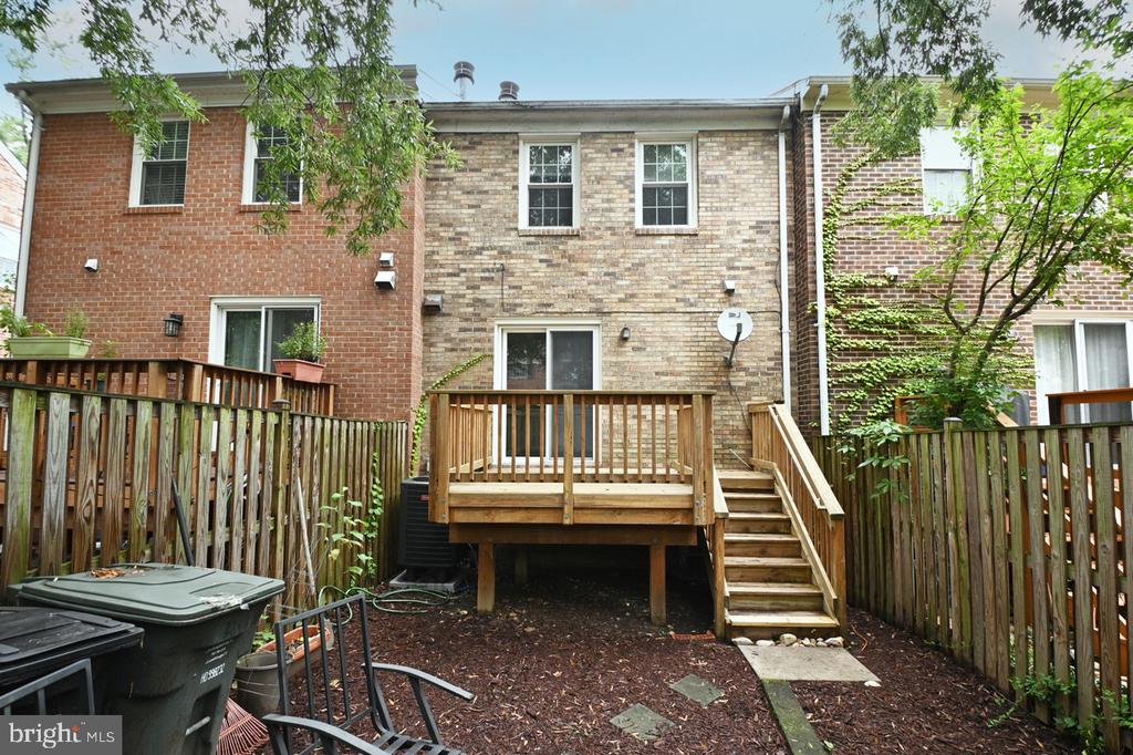 3804 BRIGHTON COURT