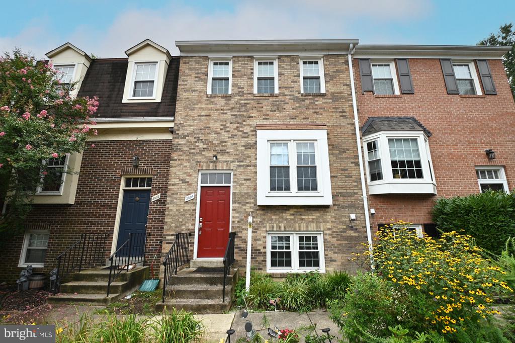 3804 BRIGHTON COURT