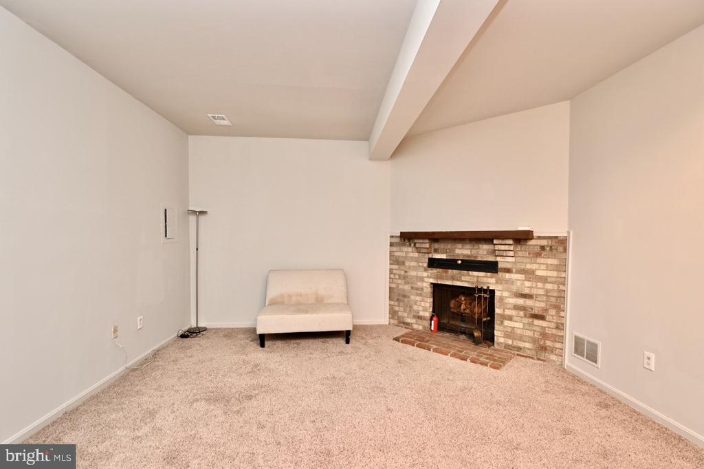 3804 BRIGHTON COURT